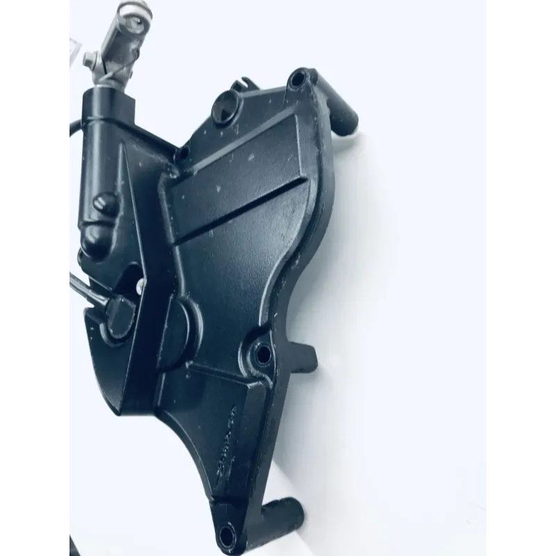 Carter pignon de sortie de boite SUZUKI GSXR 600 2008-2010
