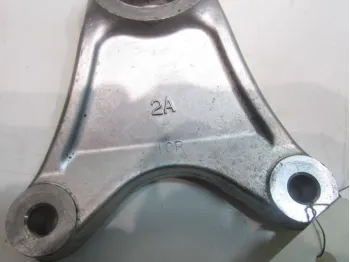 Support etrier frein arriere SUZUKI GSXR 1000 2002