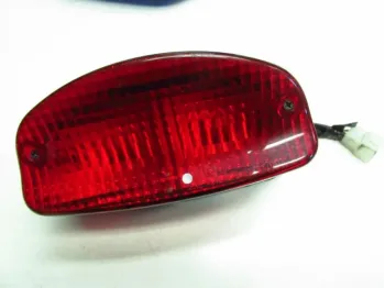 Feu arriere SUZUKI GS 500 E 2003-2006