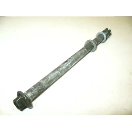 Axe de roue avant SUZUKI GN 125 1982-1996