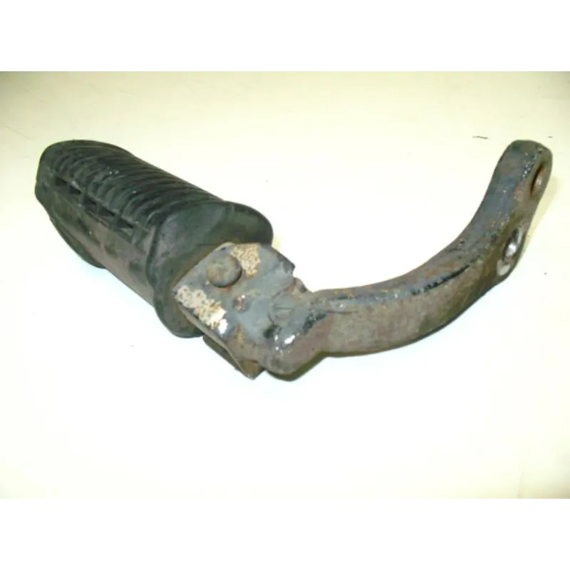 Repose pieds avant droit SUZUKI GN 125 1982-1996
