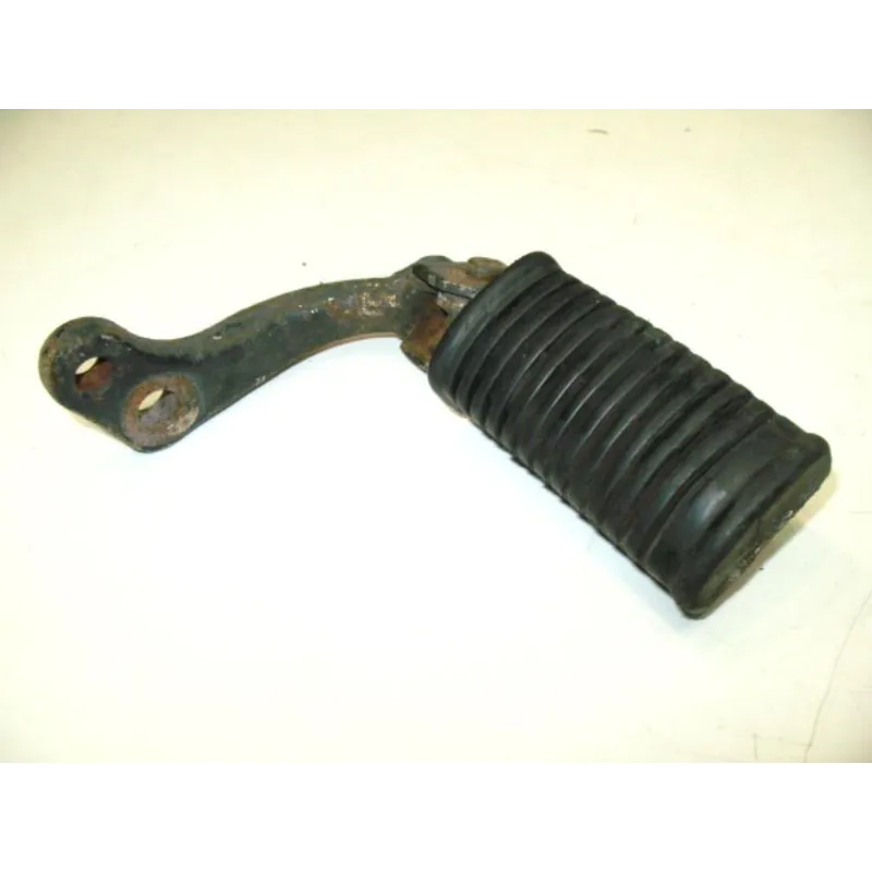 Repose pieds avant droit SUZUKI GN 125 1982-1996