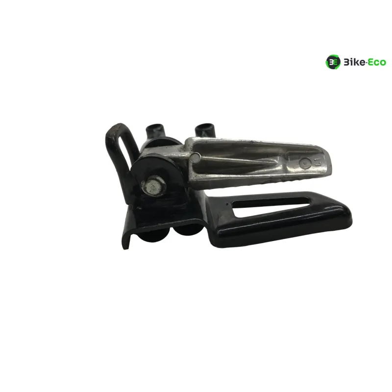 Platine et repose pieds arriere gauche SUZUKI GSXR 125 2017-2020