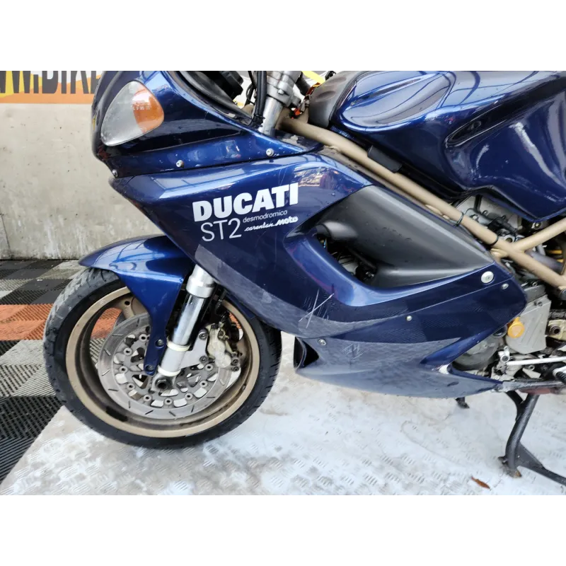 DUCATI ST2 944