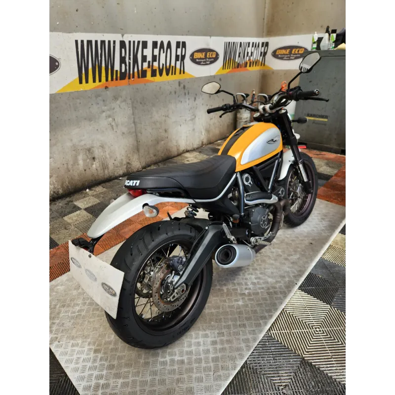 DUCATI SCRAMBLER 800