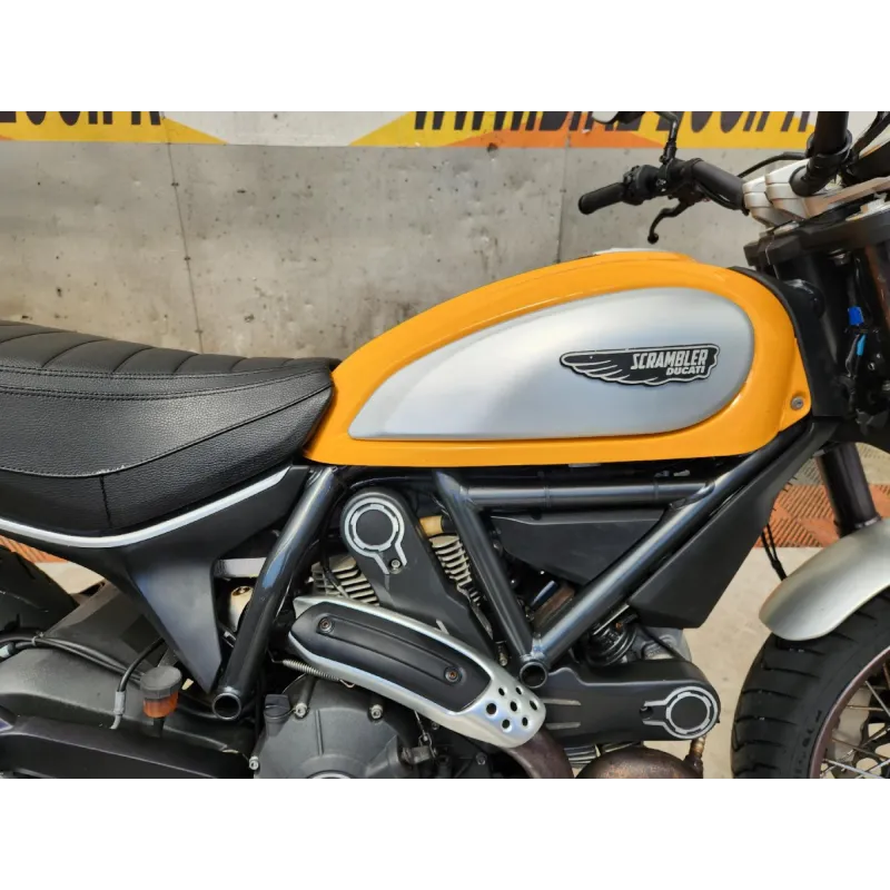 DUCATI SCRAMBLER 800