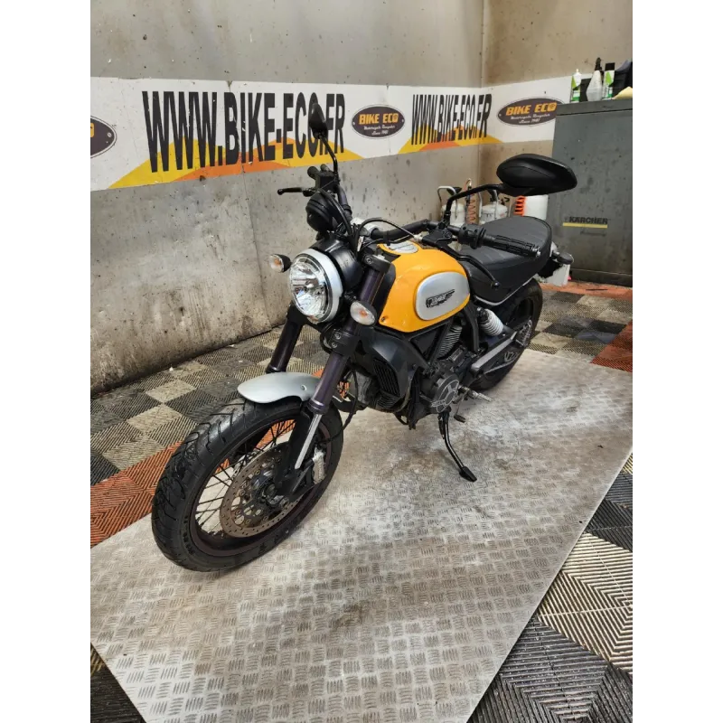DUCATI SCRAMBLER 800