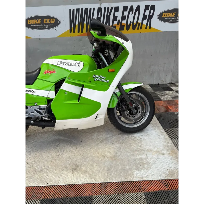 KAWASAKI GPZ 900 R GODIER GENOUD