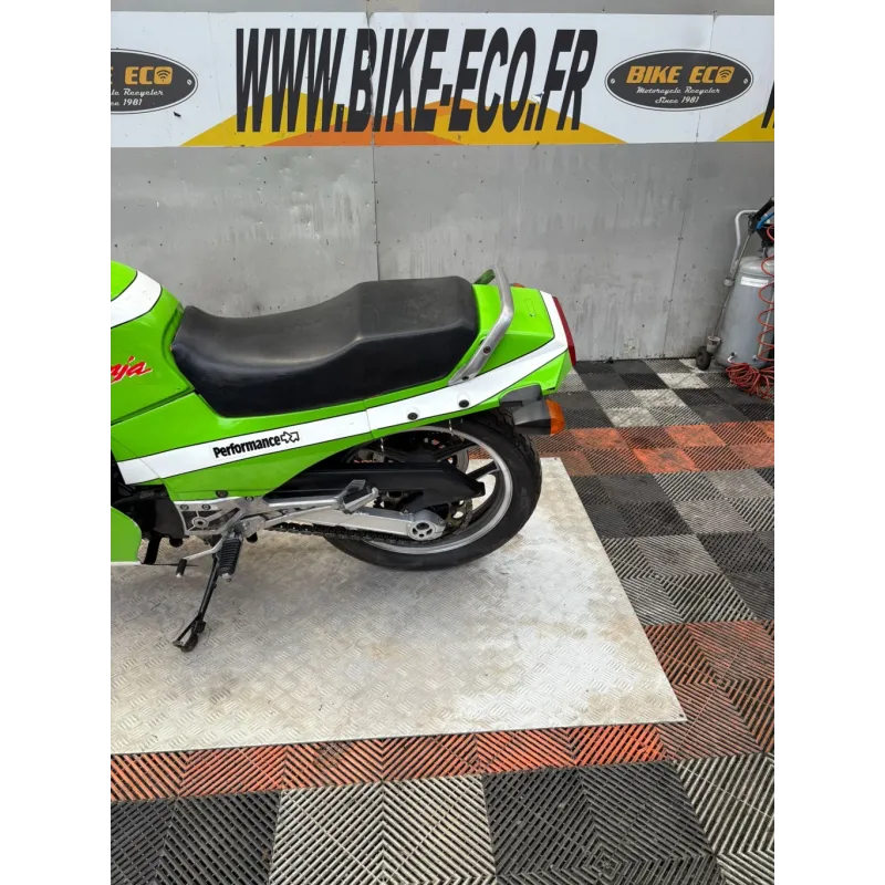KAWASAKI GPZ 900 R GODIER GENOUD