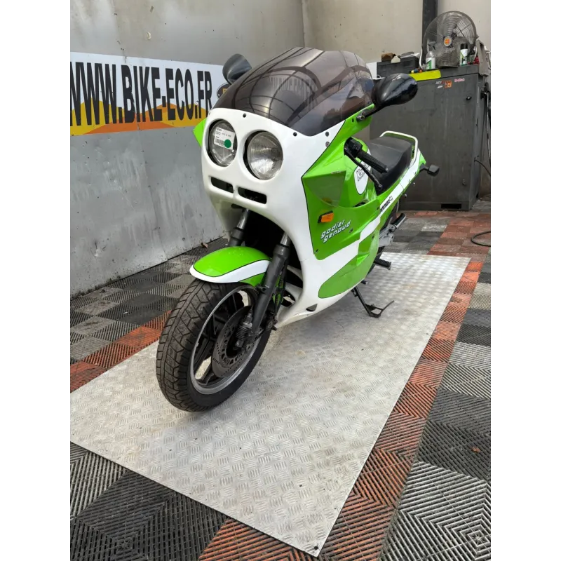 KAWASAKI GPZ 900 R GODIER GENOUD