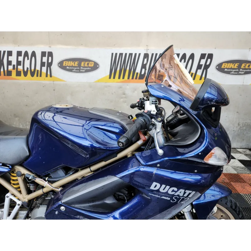 DUCATI ST2 944