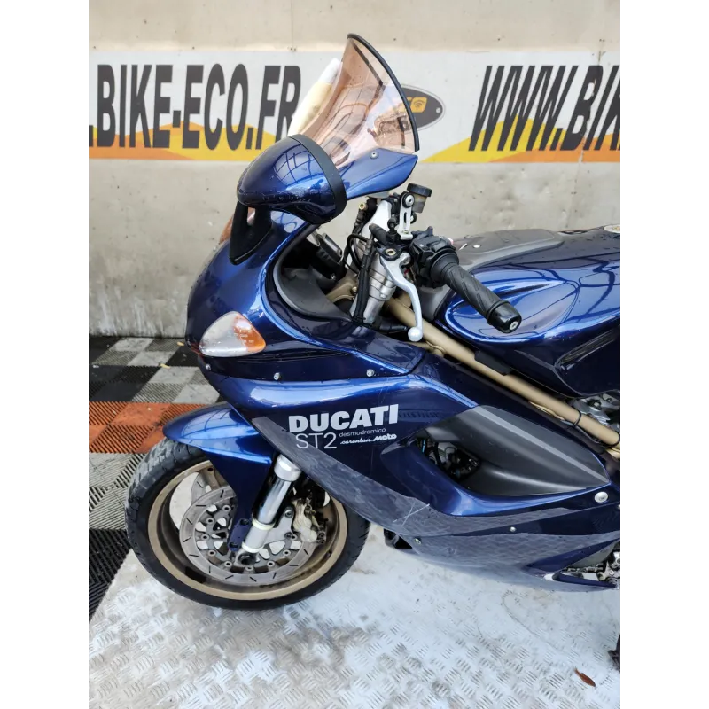 DUCATI ST2 944