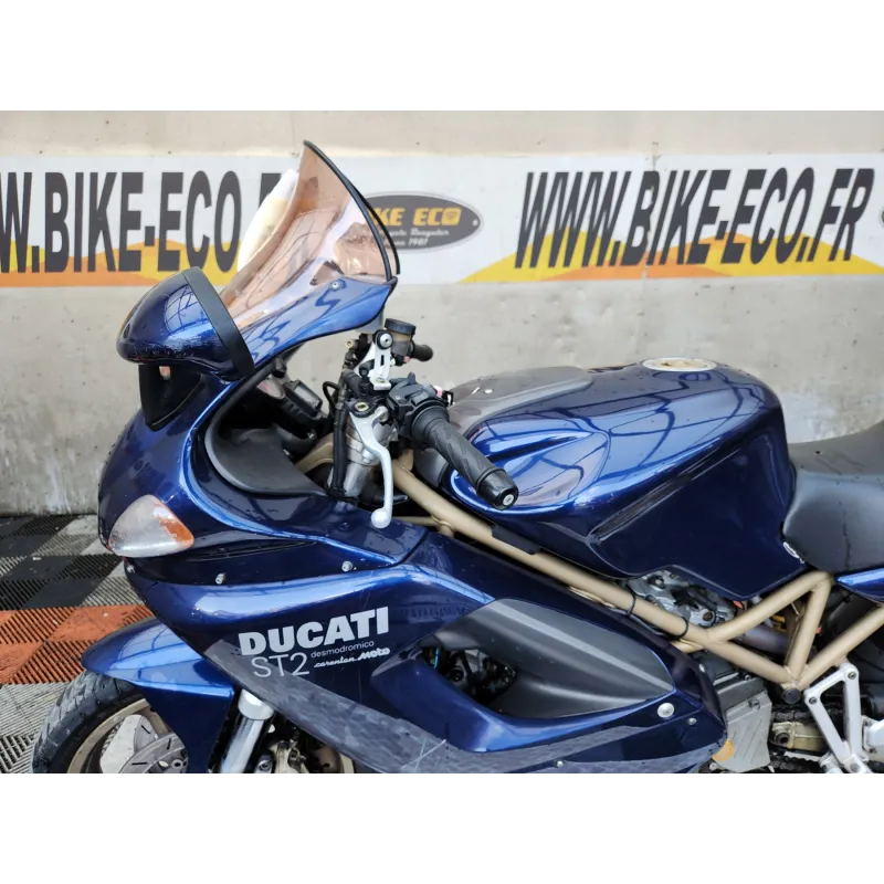 DUCATI ST2 944