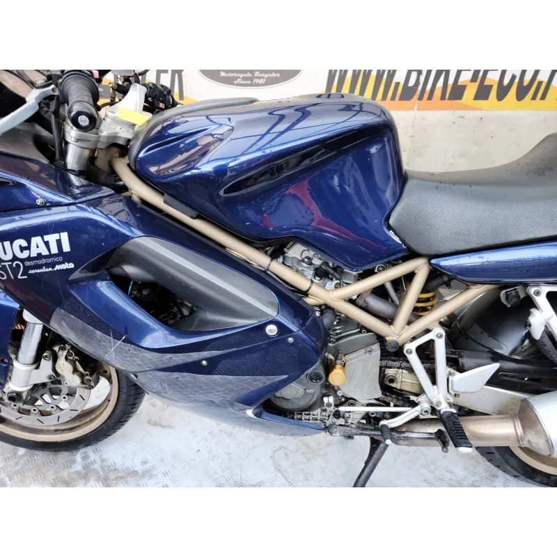 DUCATI ST2 944