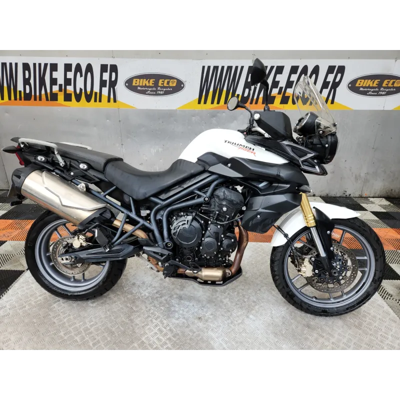 TRIUMPH TIGER 800
