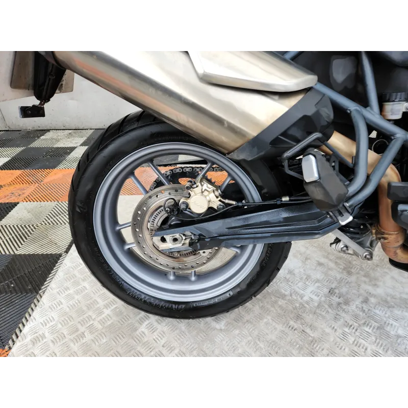 TRIUMPH TIGER 800