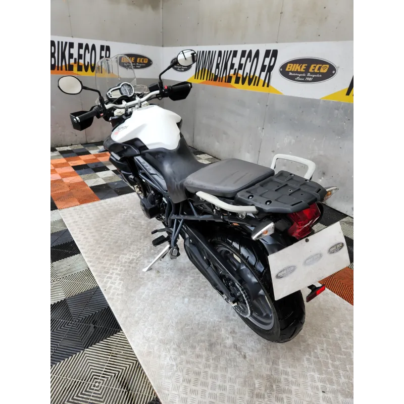 TRIUMPH TIGER 800