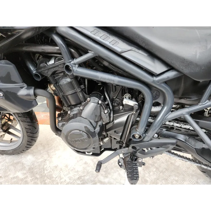 TRIUMPH TIGER 800