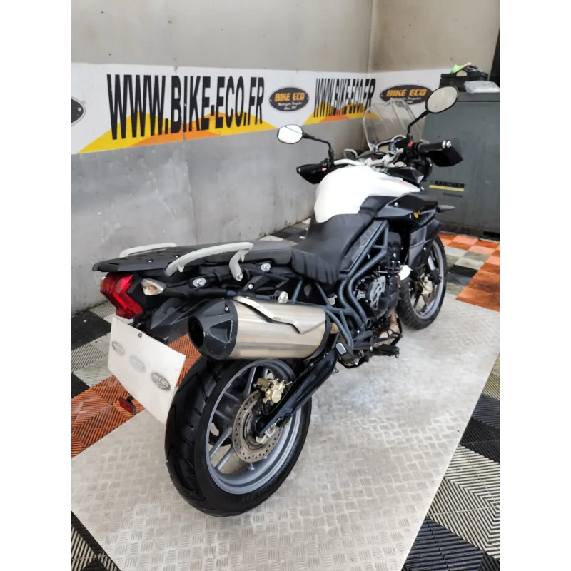 TRIUMPH TIGER 800