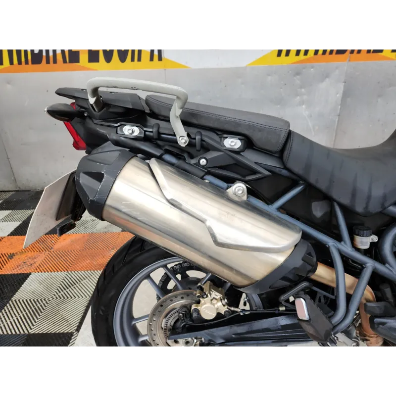 TRIUMPH TIGER 800