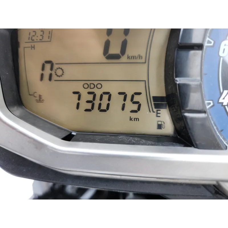 TRIUMPH TIGER 800