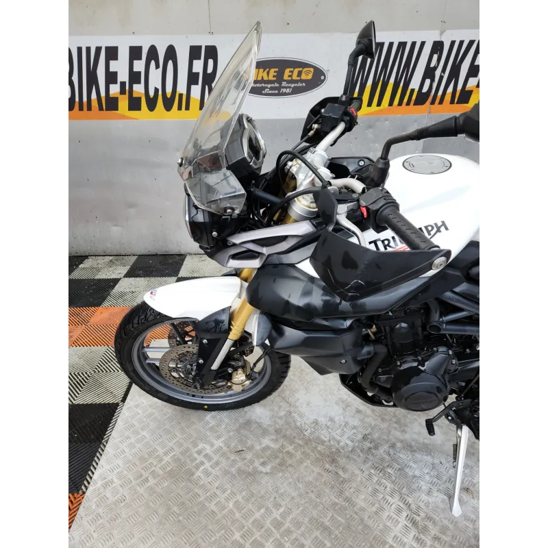 TRIUMPH TIGER 800
