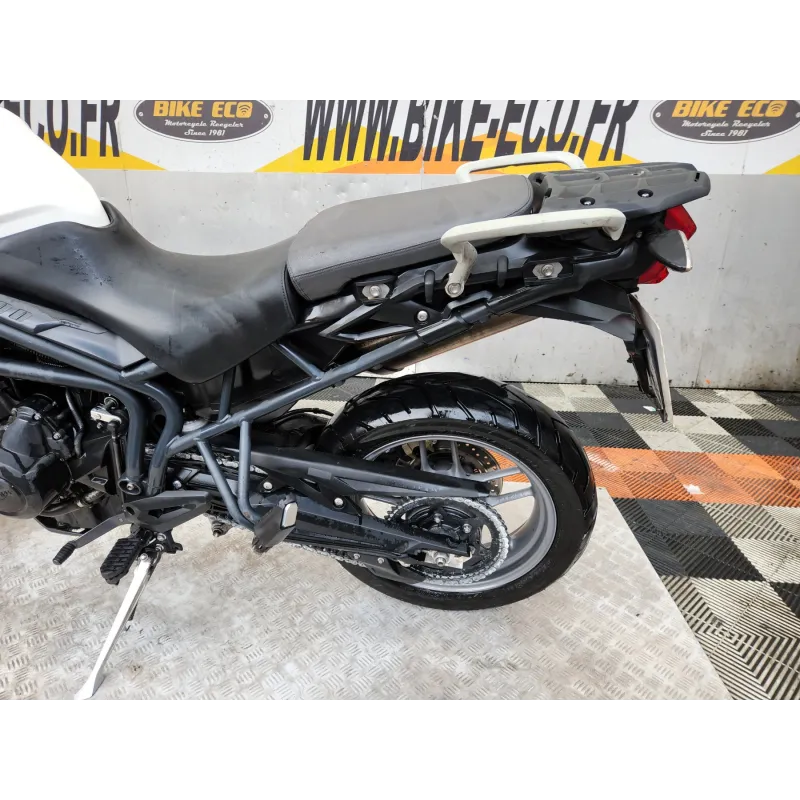 TRIUMPH TIGER 800