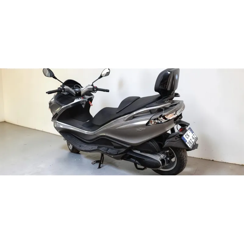 PIAGGIO X10 350