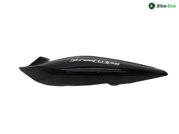 Cache carenage coque arriere gauche TRIUMPH STREET TRIPLE 675 2011-2012