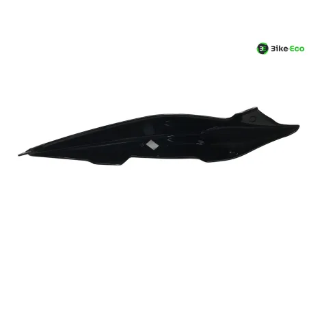 Cache carenage coque arriere gauche TRIUMPH STREET TRIPLE 675 2011-2012