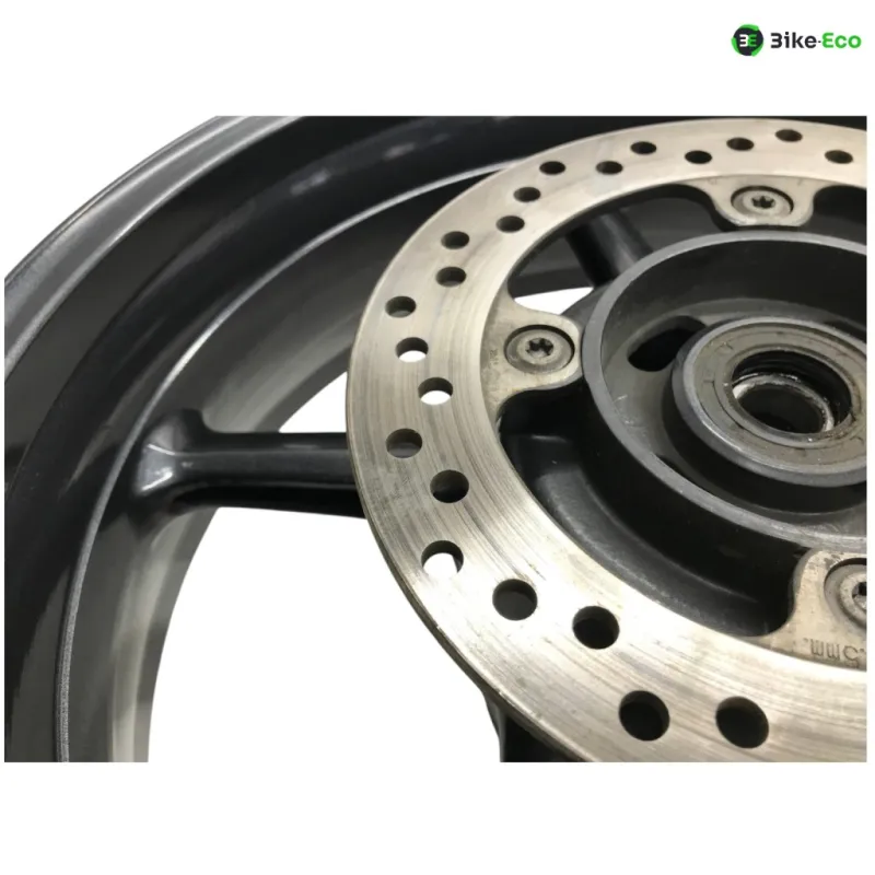 Jante arriere TRIUMPH STREET TRIPLE 675 2011-2012