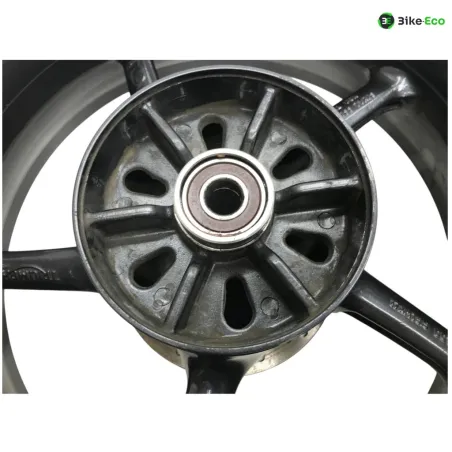 Jante arriere TRIUMPH STREET TRIPLE 675 2011-2012