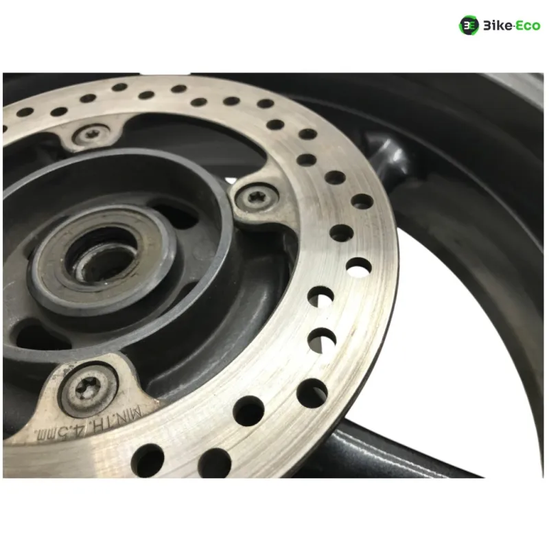 Jante arriere TRIUMPH STREET TRIPLE 675 2011-2012