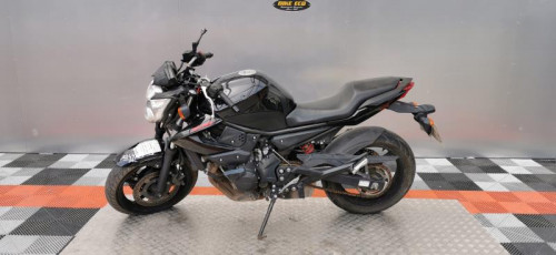 YAMAHA XJ6 600