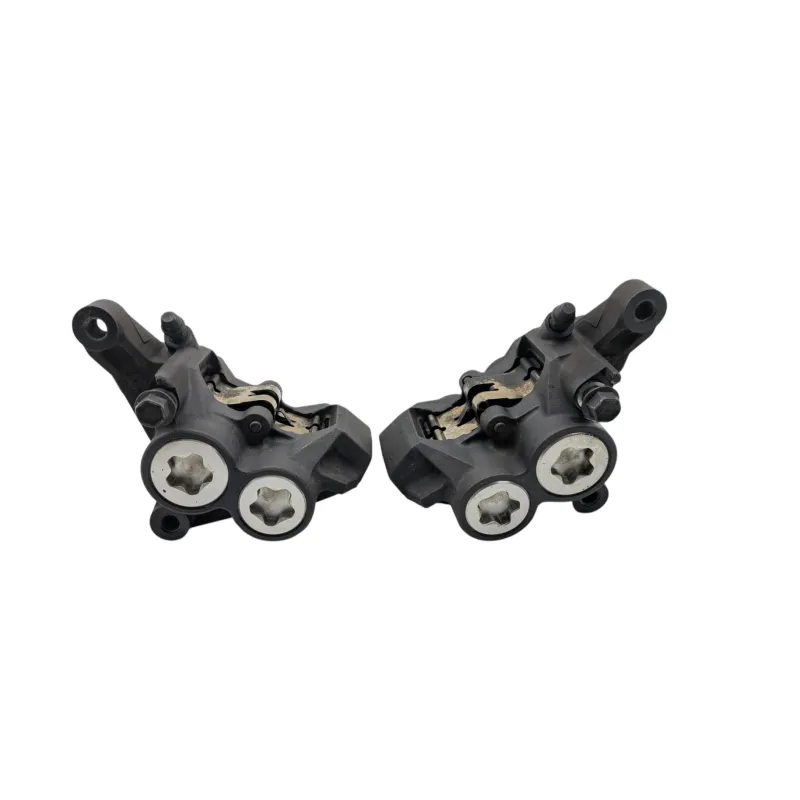 Etrier de frein avant YAMAHA TDM 900 ABS 2002 - 2014