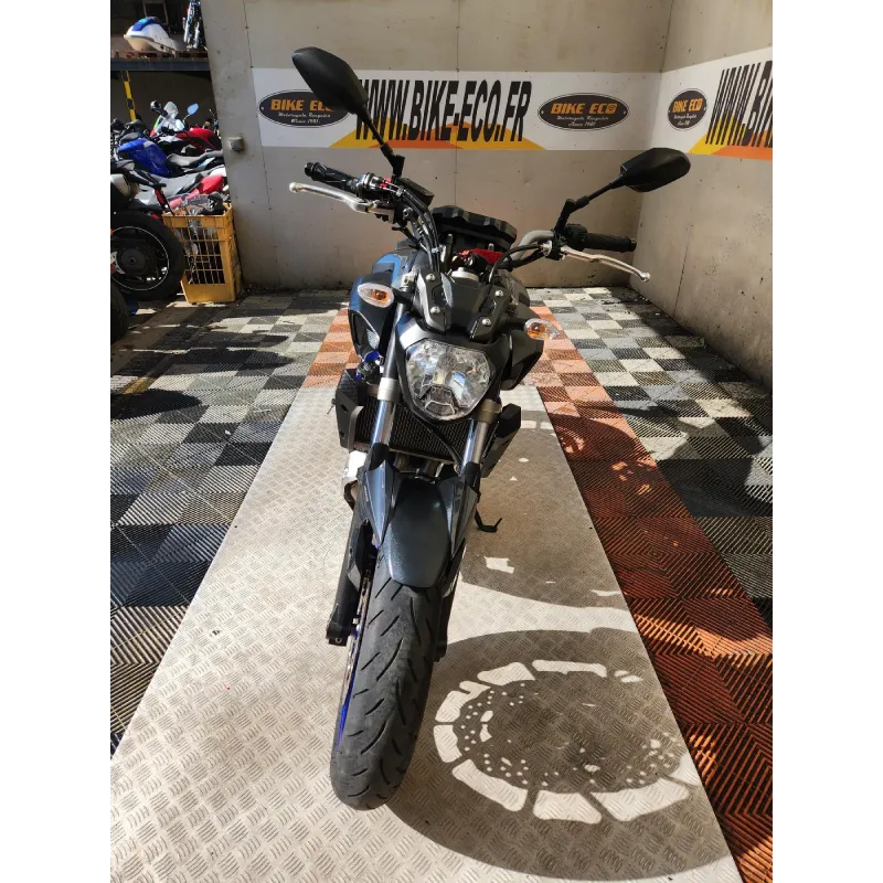 YAMAHA MT07 700