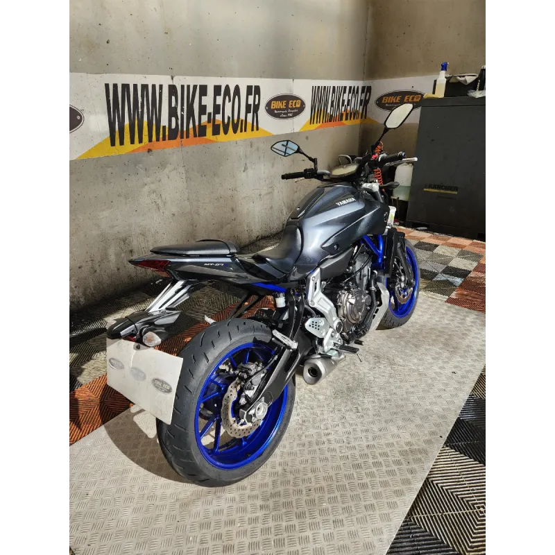 YAMAHA MT07 700