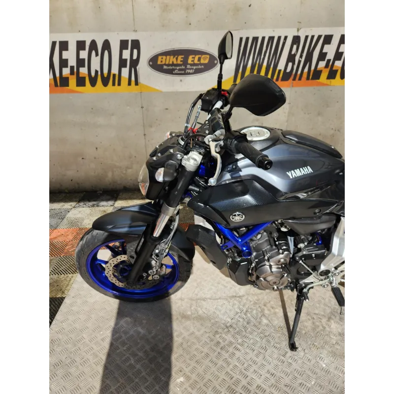 YAMAHA MT07 700