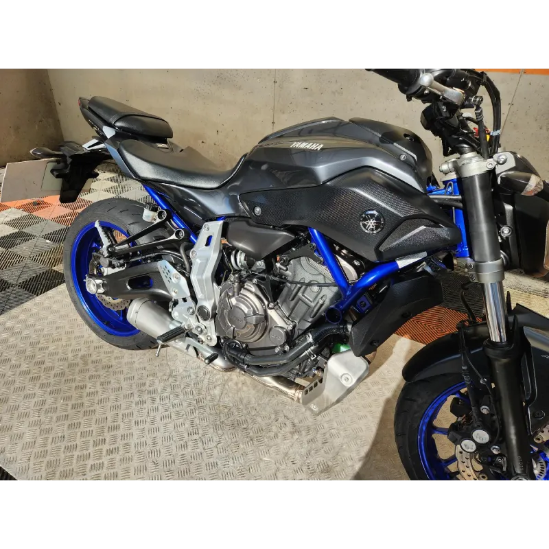 YAMAHA MT07 700