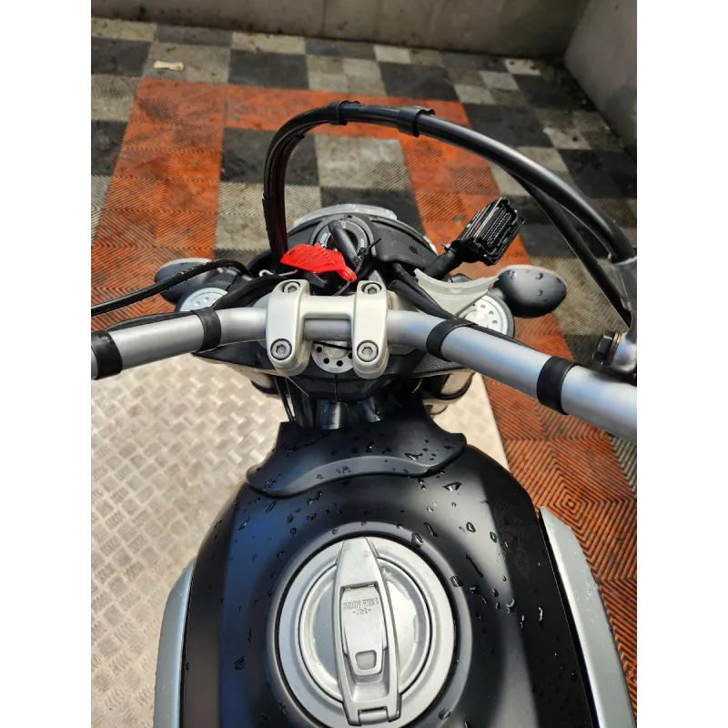 DUCATI SCRAMBLER 800