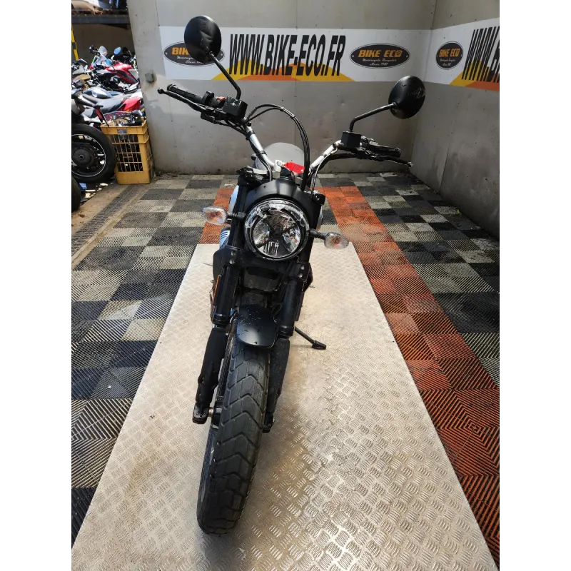 DUCATI SCRAMBLER 800