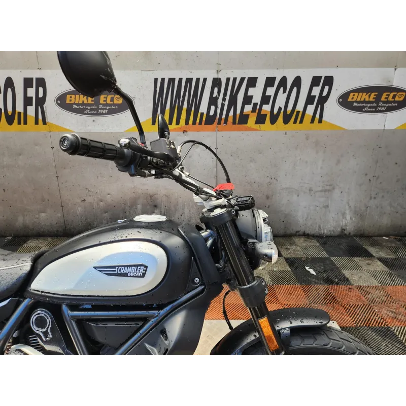 DUCATI SCRAMBLER 800