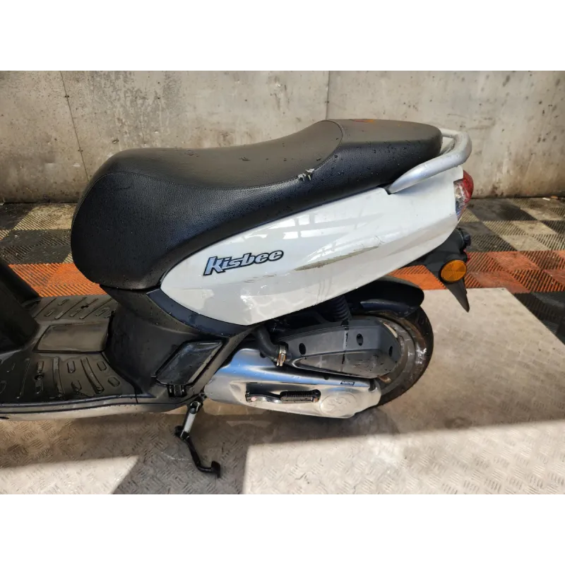 PEUGEOT KISBEE 50 4 temps .