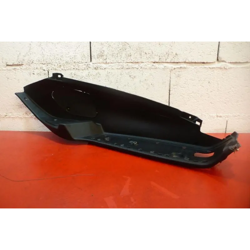 Plancher marche pied PIAGGIO MP3 400 LT 09-10