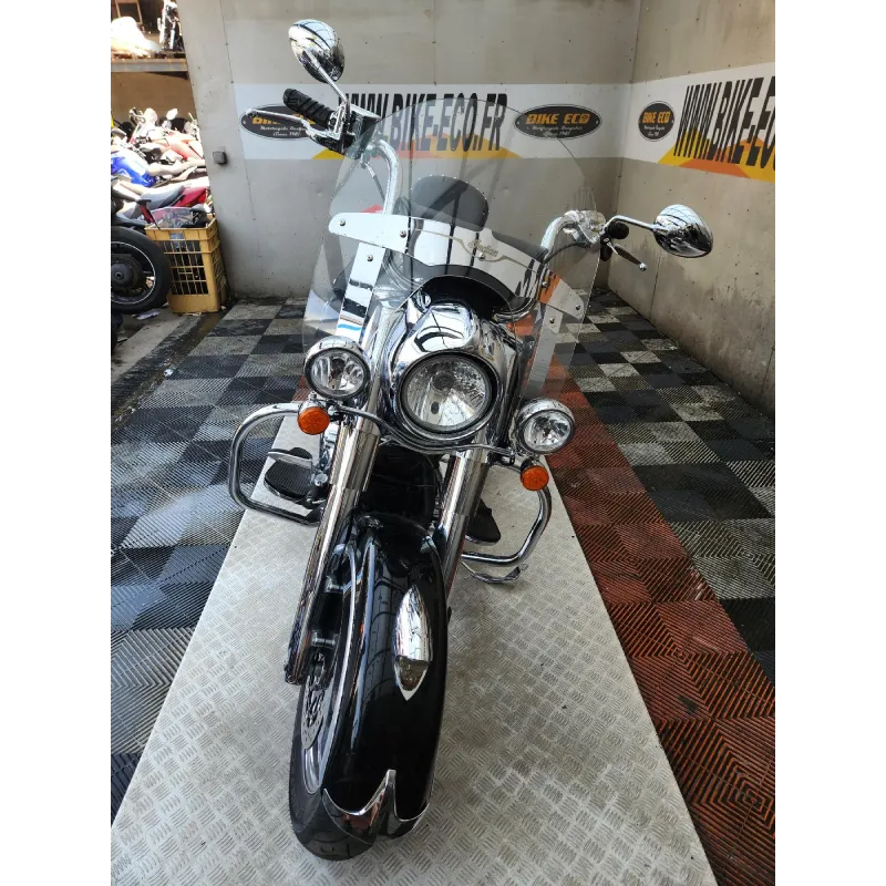 INDIAN MOTORCYCLE CHIEF 1811