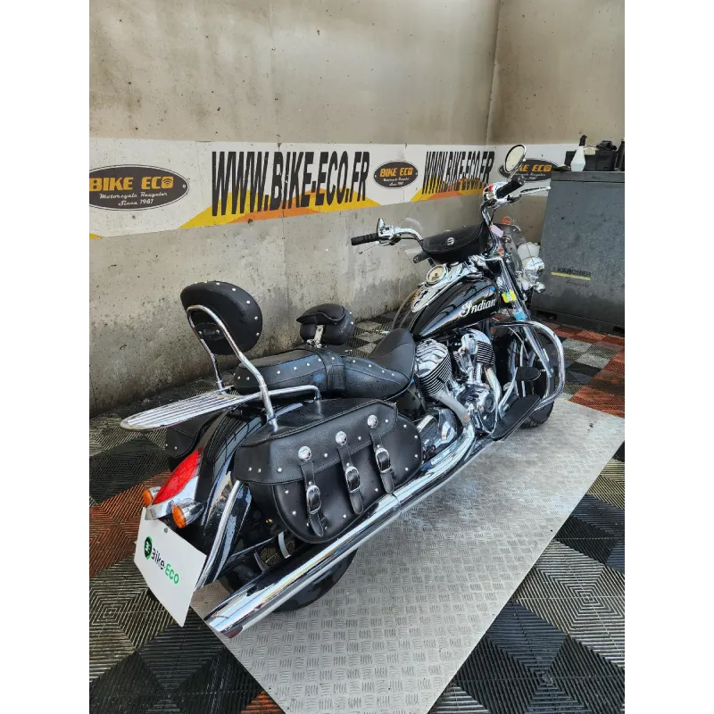 INDIAN MOTORCYCLE CHIEF 1811