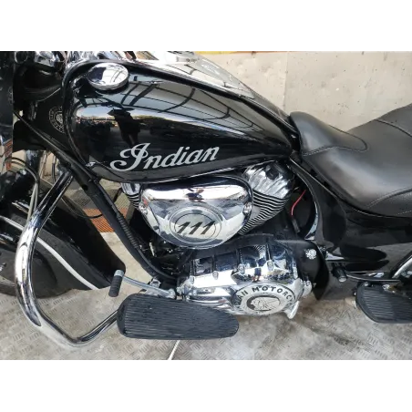 INDIAN MOTORCYCLE CHIEF 1811