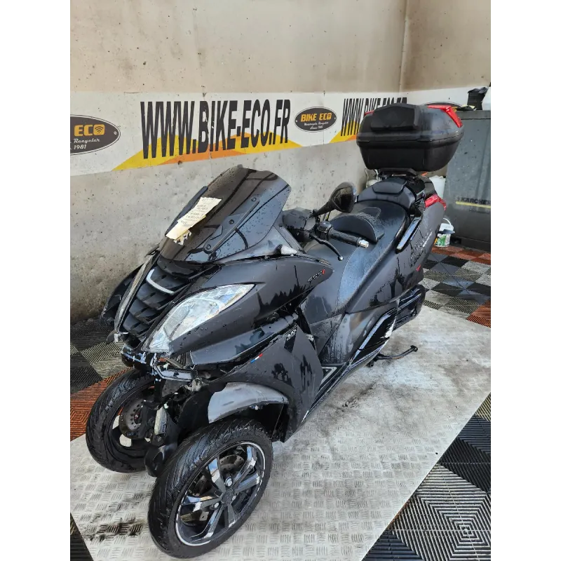 PEUGEOT METROPOLIS 400