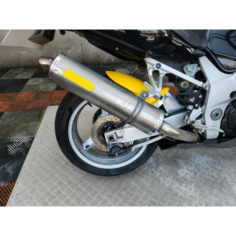 SUZUKI GSX-R 750