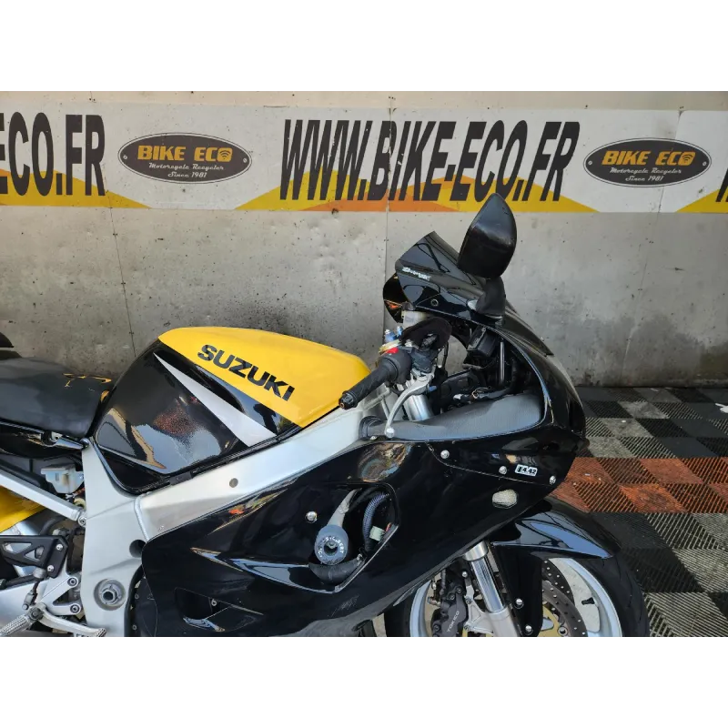 SUZUKI GSX-R 750